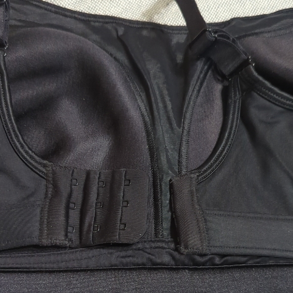 Champion Black Sports Bra - Picture 3 of 3